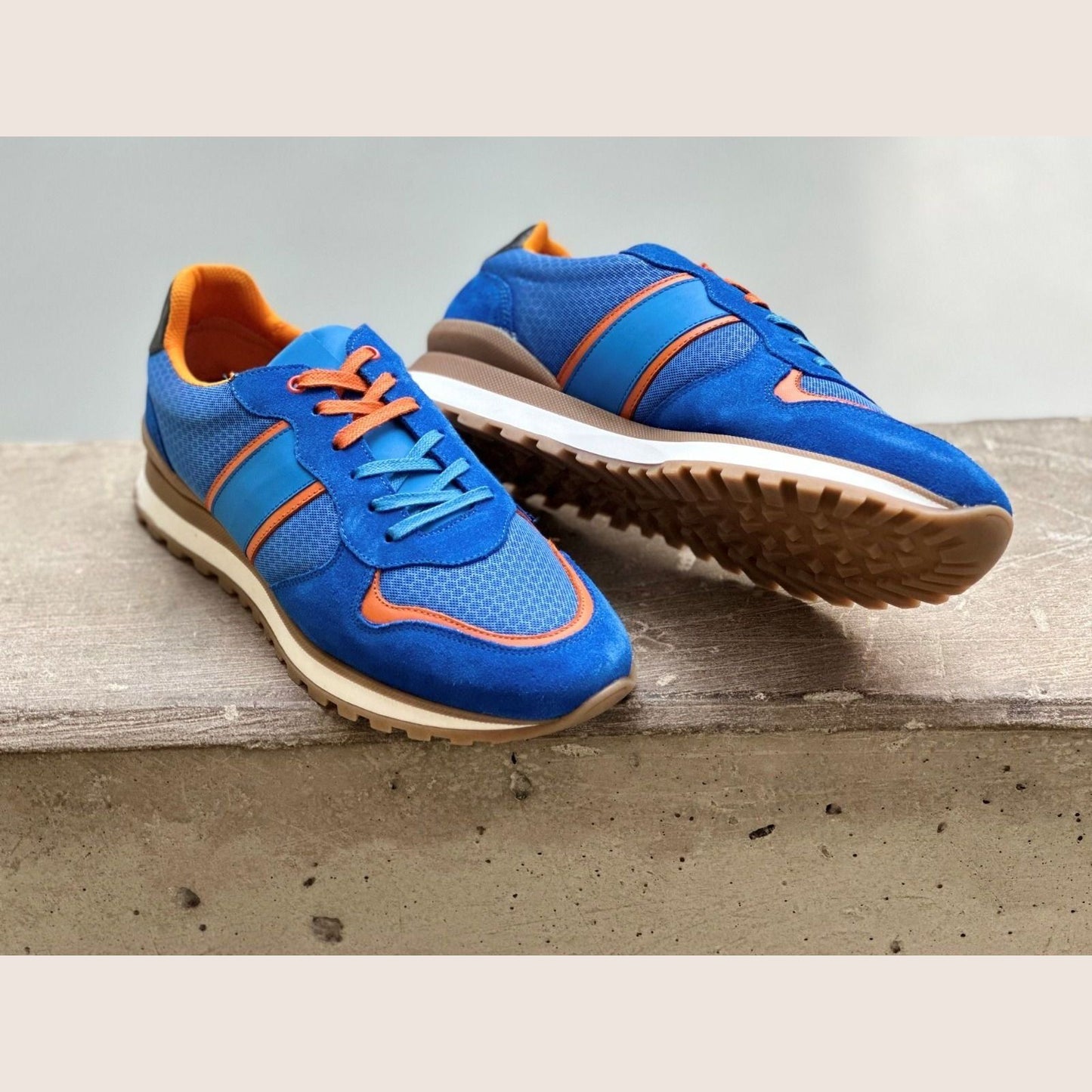GPO Sneakers Crossover Blue - Moderne crossover sneakers i blå, ideelle til både sport og hverdagsbrug.