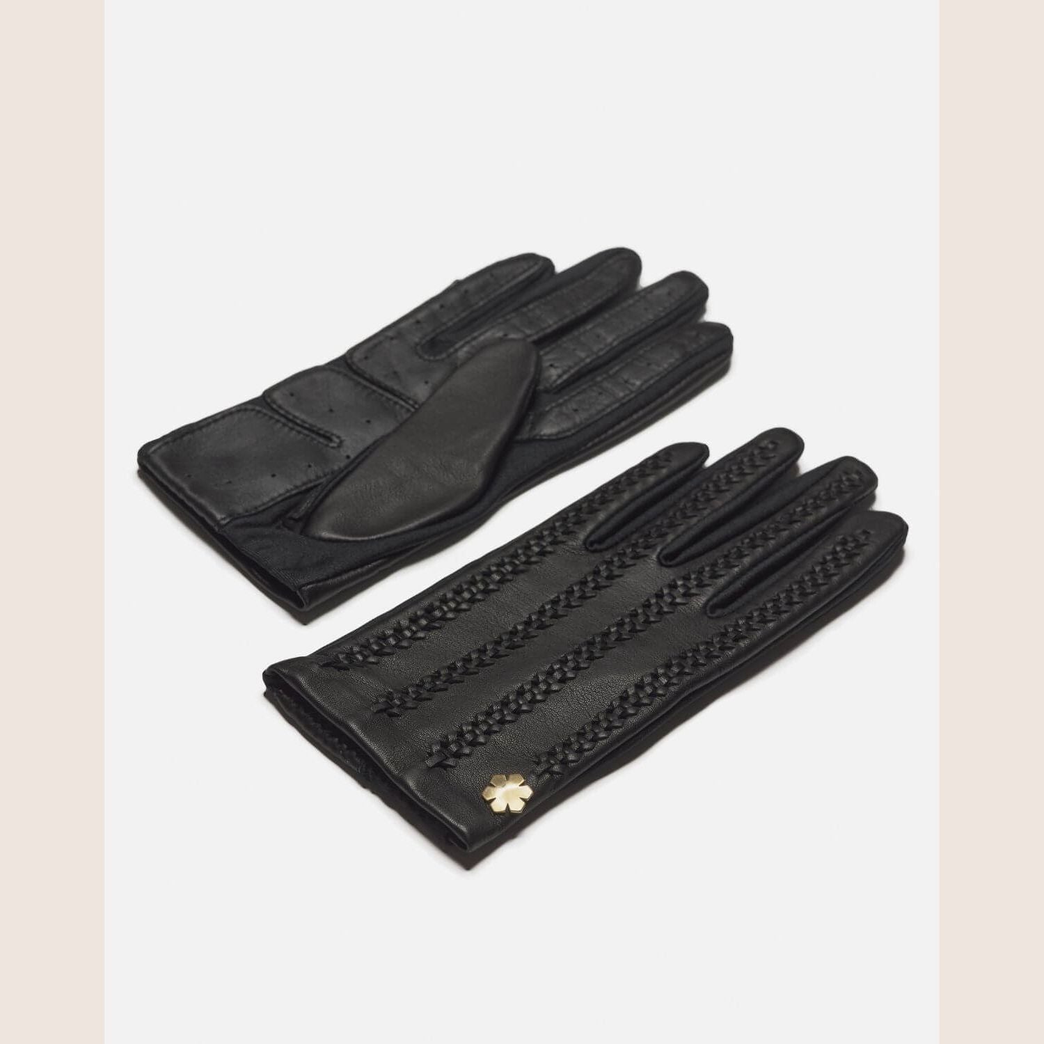 Emma, Black / One-Size – Sort taske i klassisk og praktisk design, perfekt til alsidig brug.