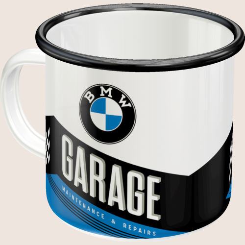 BMW Garage emaljekrus med klassisk logo og garage-motiv