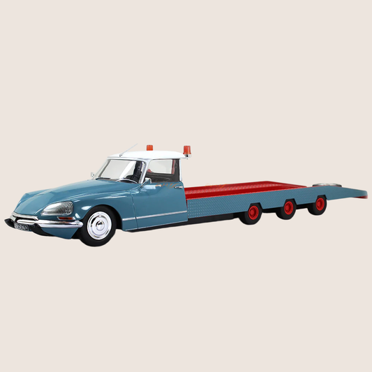 Citroën DS Tissier Car Transporter 1:18 – Norev – Detaljeret model af den ikoniske Citroën DS Tissier autotransporter i skala 1:18. Perfekt til samlere af klassiske biler og unikke transportkøretøjer.