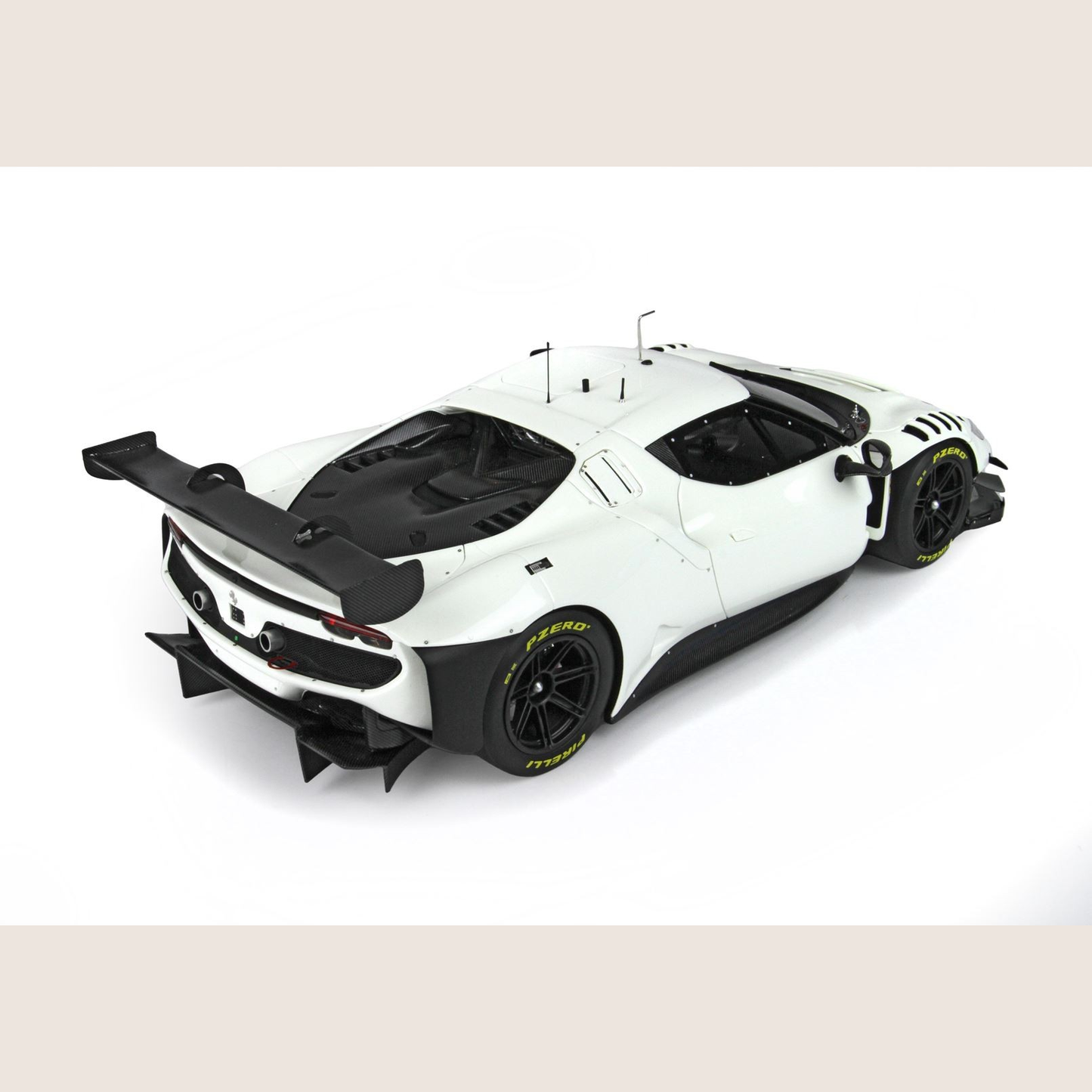 Limited BBR Rennsport Ferrari 296 GT3 2022 - 1:18 – Begrænset udgave af Ferrari 296 GT3 i 1:18 fra BBR.