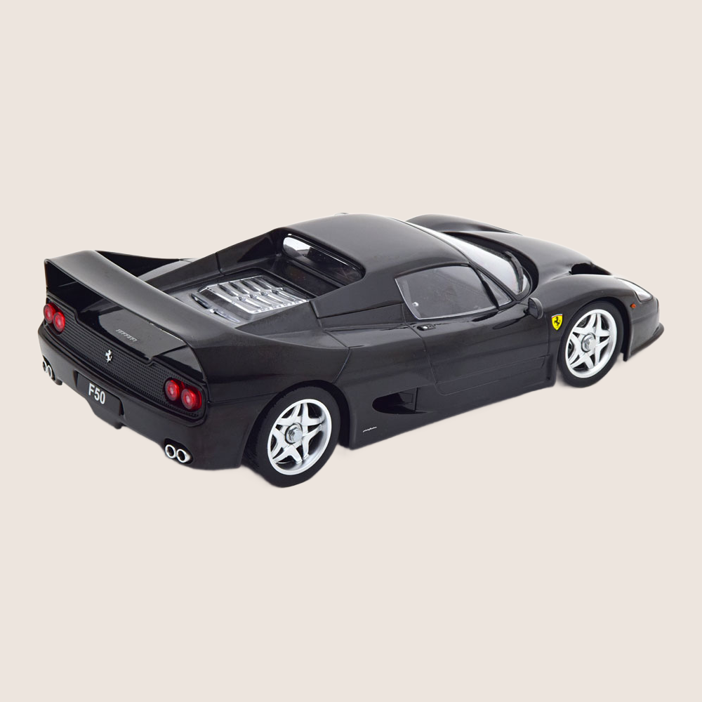 1:18 Ferrari F50 Hardtop 1995 Black – Detaljeret model af Ferrari F50 fra 1995 med hardtop i sort.