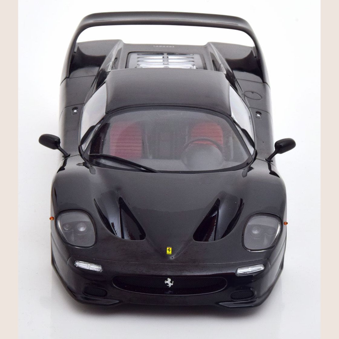 1:18 Ferrari F50 Hardtop 1995 Black – Detaljeret model af Ferrari F50 fra 1995 med hardtop i sort.
