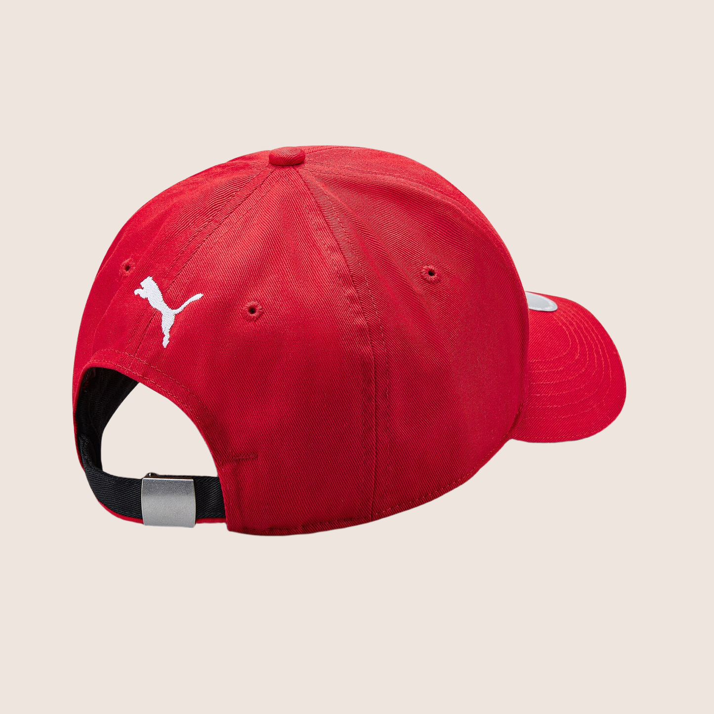 Scuderia Ferrari F1 Kids Classic Cap – Rød – Rød børnecap med Scuderia Ferrari F1-logo. Komfortabel og stilfuld, perfekt til unge Ferrari-fans.