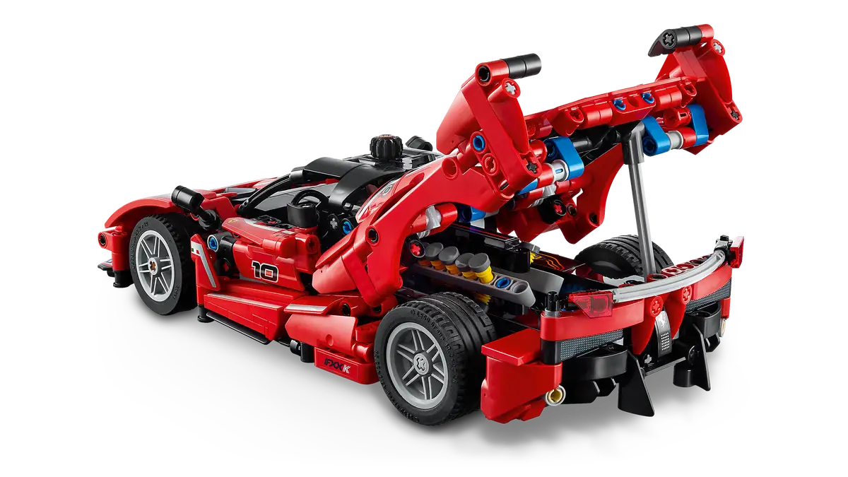 LEGO Ferrari FXX K 42212 med detaljeret superbil-design og autentisk Ferrari-stil