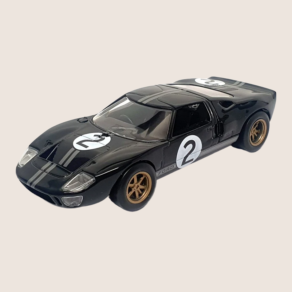 GT 40 Le Mans - 1:43 – Miniaturemodel af den legendariske Ford GT40 Le Mans racerbil.
