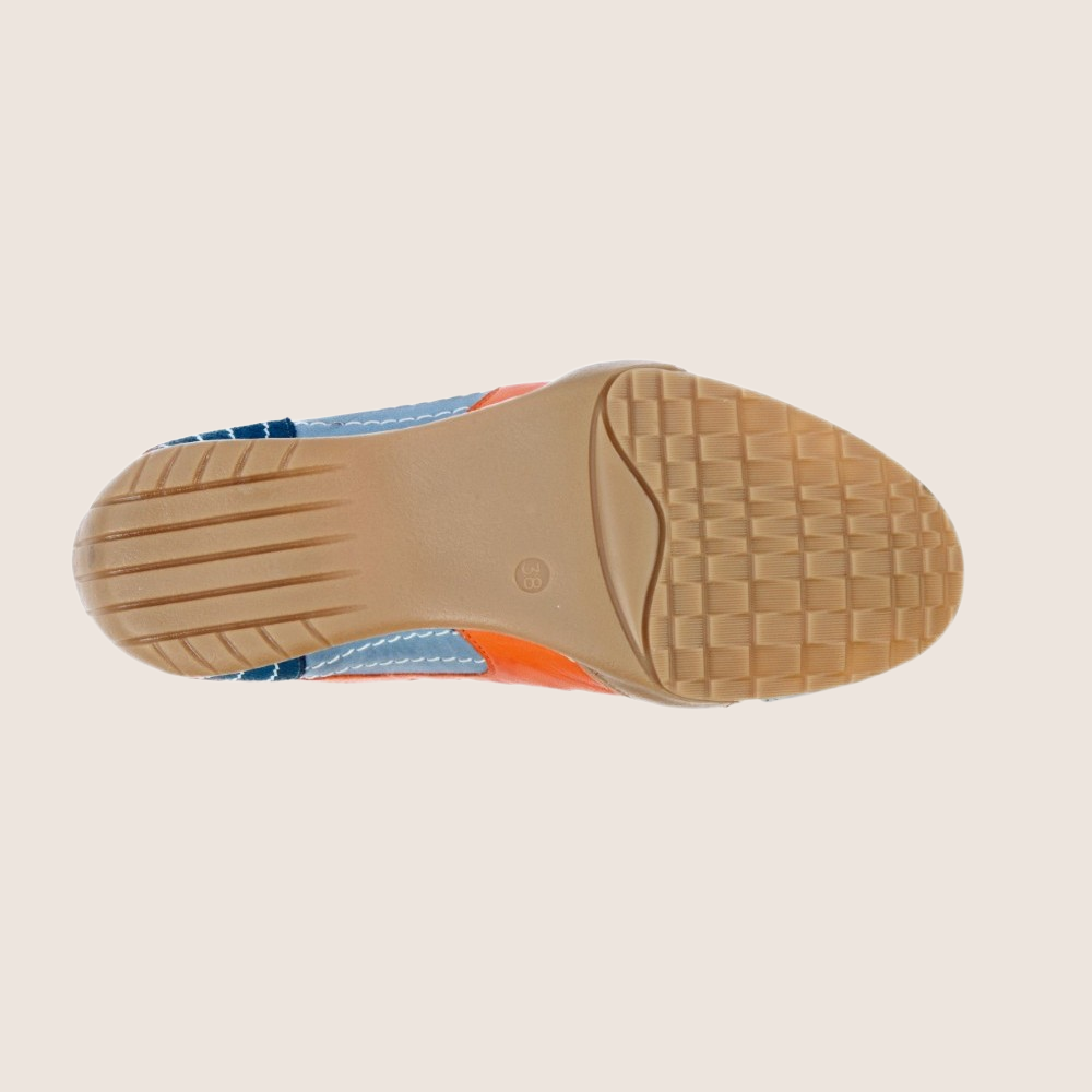 GPO Lady Sneaker Ice Blue – Elegante og komfortable sneakers i isblå farve, designet med inspiration fra klassisk motorsport til hverdagsbrug.