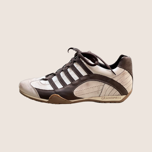 GPO Sneakers Off White - Klassiske off-white sneakers, ideelle til et stilrent look.