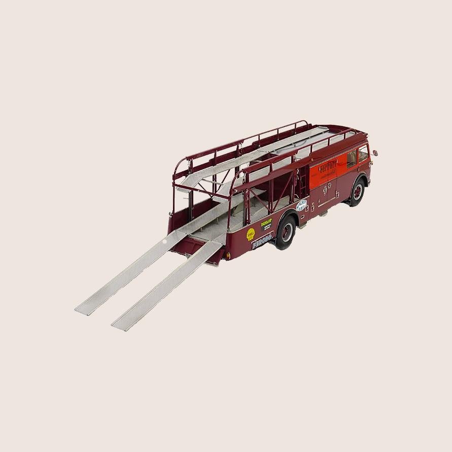1:18 FIAT 642 BARTOLETTI FERRARI RACE TRANSPORTER - 1:18 model af Fiat 642 Bartoletti Ferrari race transporter, perfekt til motorsportentusiaster.
