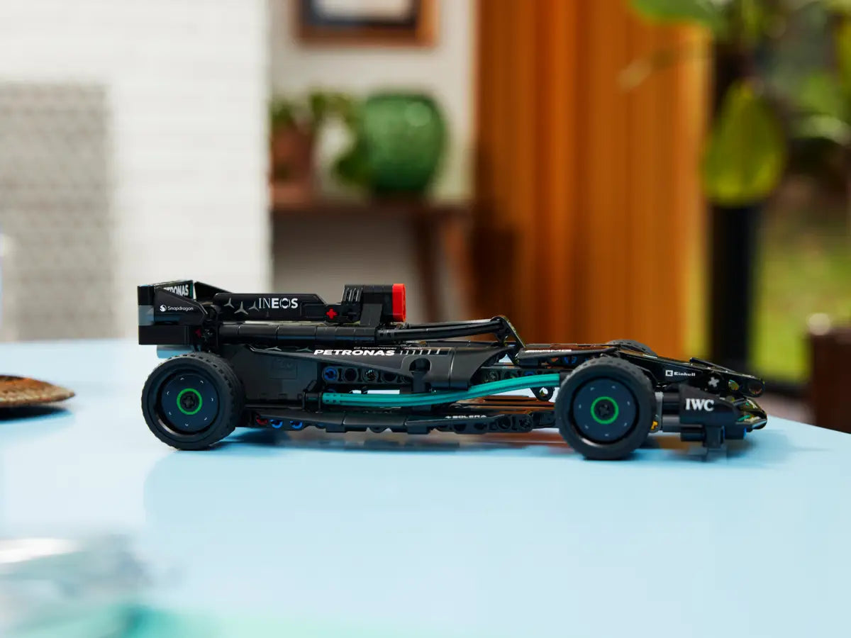 Mercedes-AMG F1 W14 E Performance pull-back LEGO