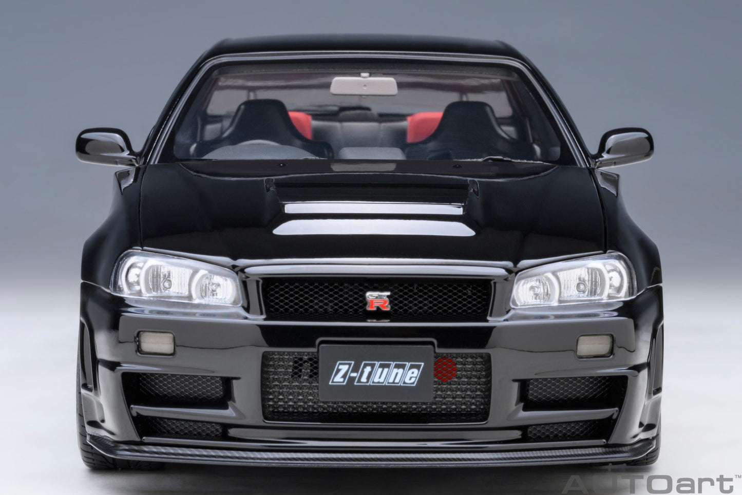 Nissan Skyline GT-R (R34) AutoArt