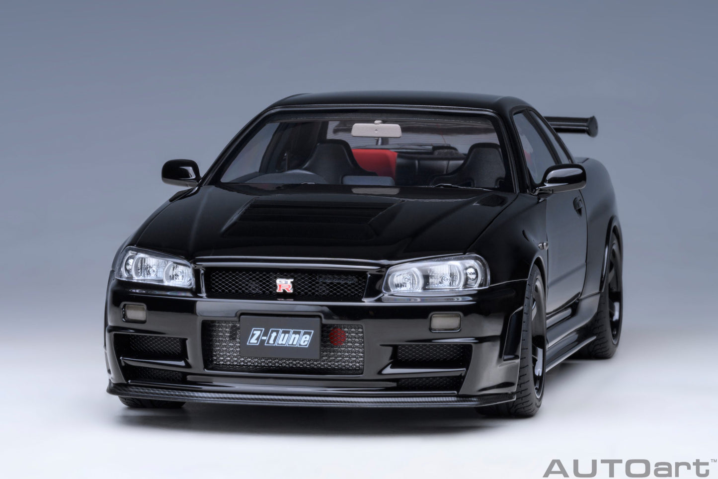 Nissan Skyline GT-R (R34) AutoArt