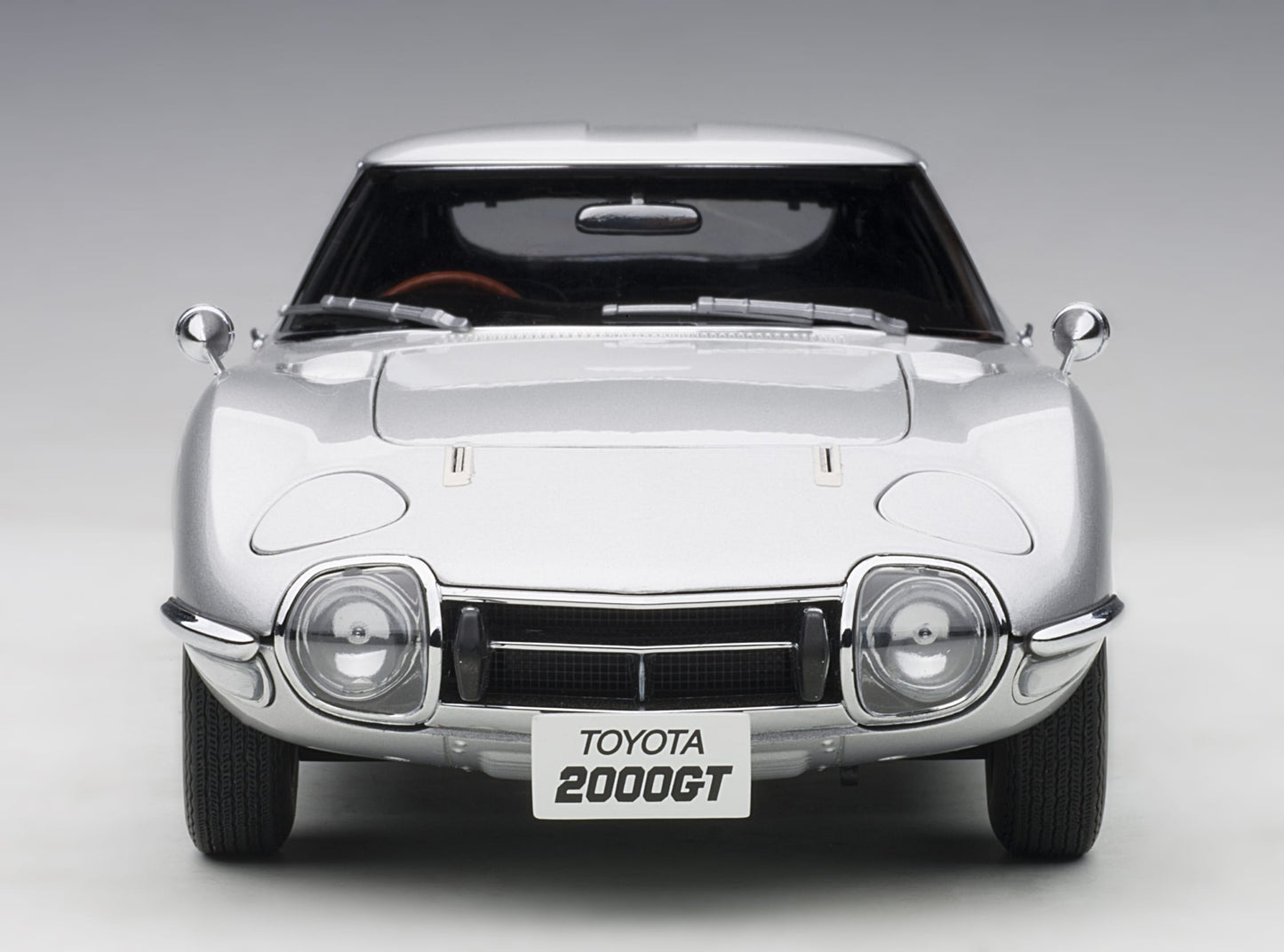 Toyota 2000GT AutoArt