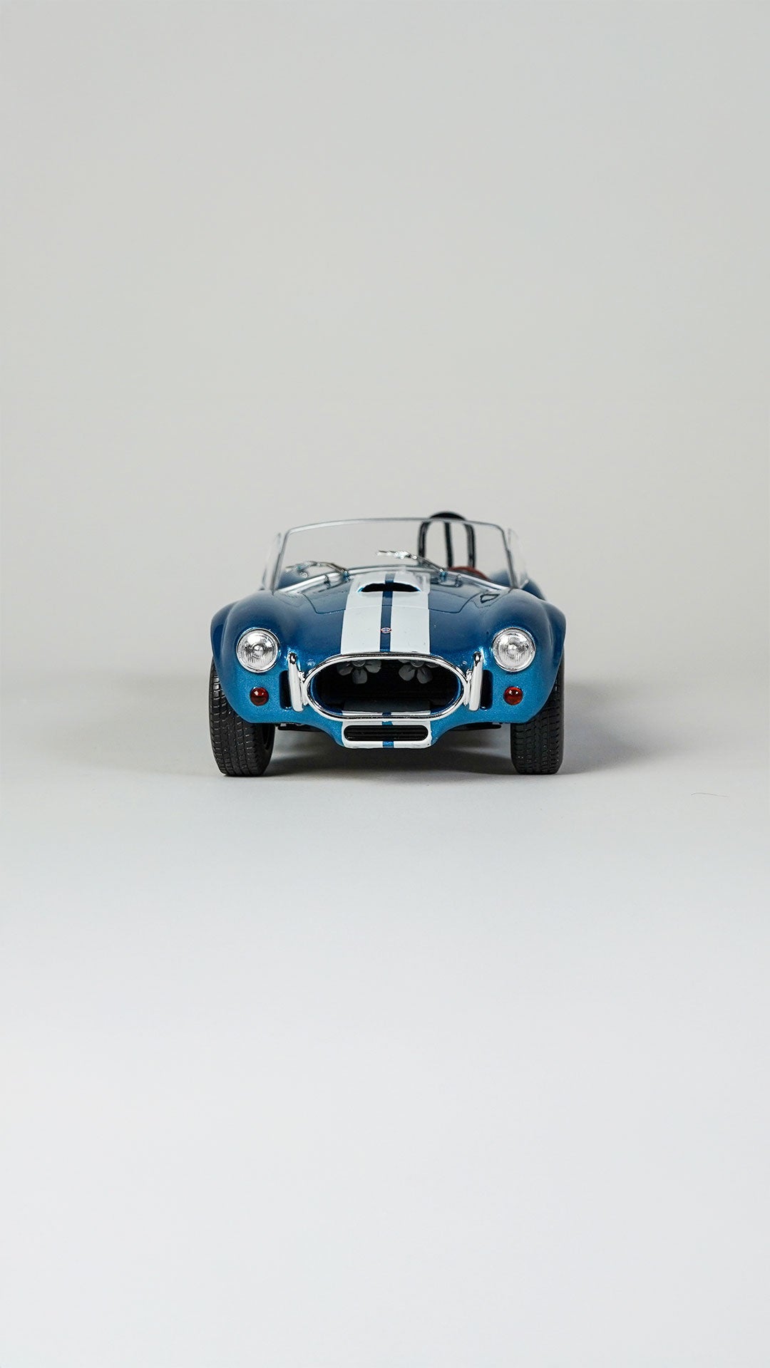 AC Cobra 427 1965 1:18