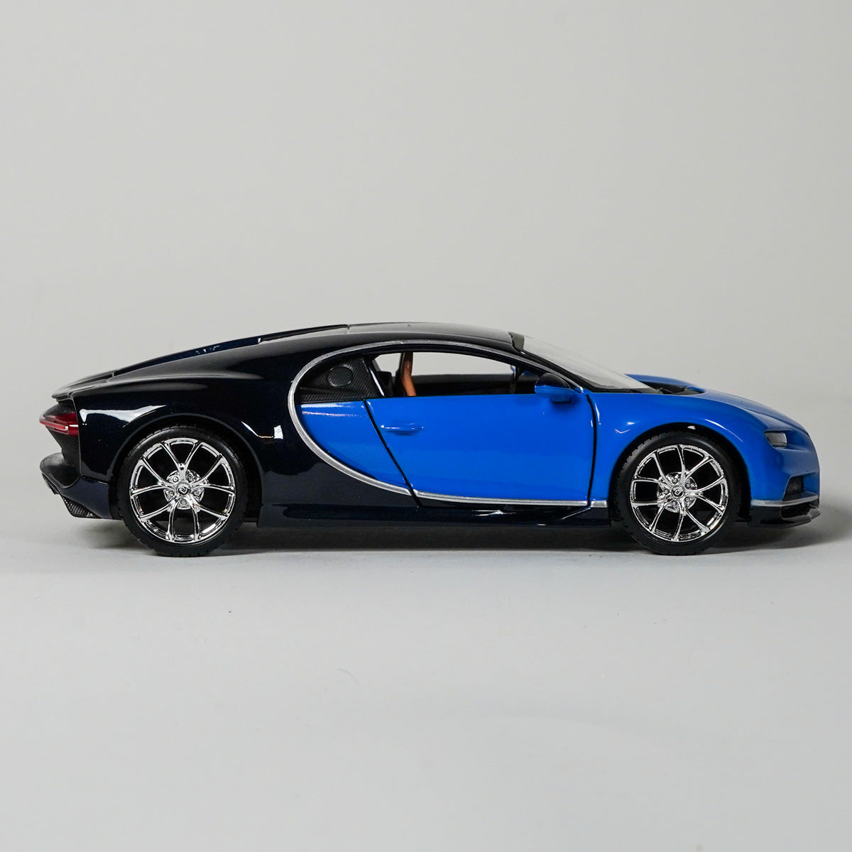 Maisto Bugatti Chiron 1:24
