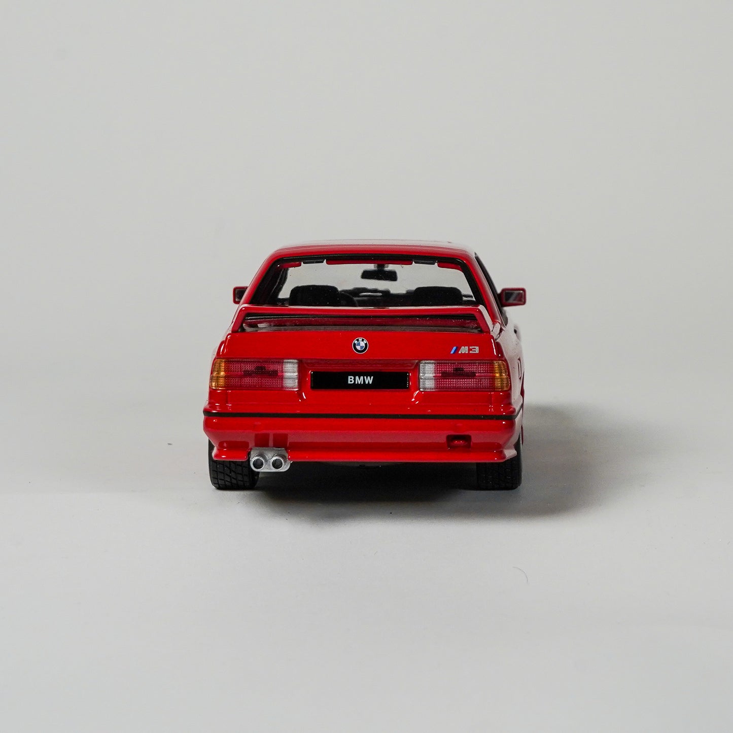 Bburago BMW M3 E30 1:24