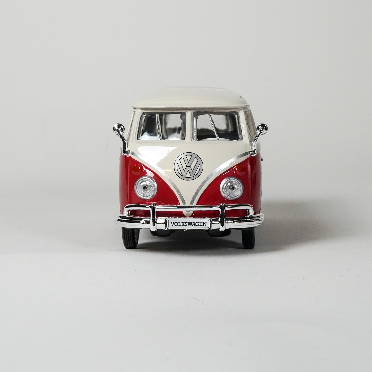 Maisto Volkswagen Samba 1:25