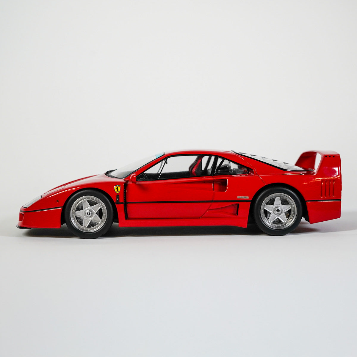 Ferrari F40 1:12