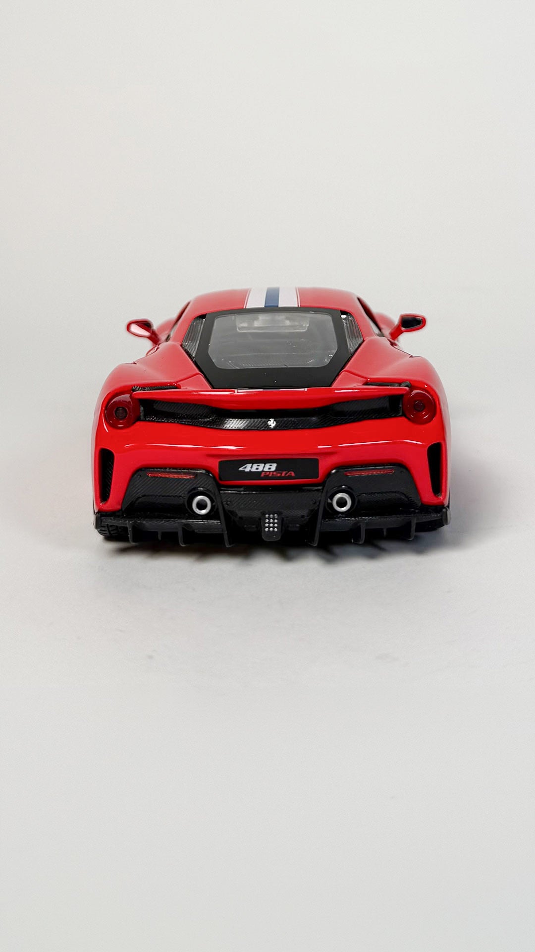 Ferrari 488 Pista 1:24 Rød