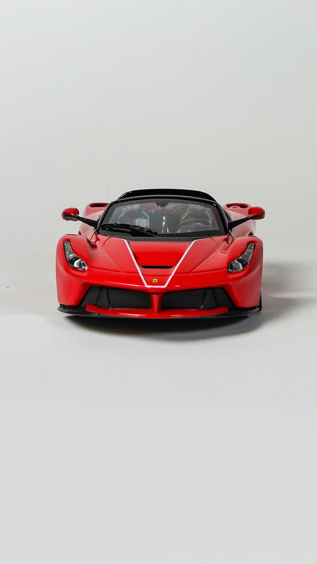 Bburago Ferrari LaFerrari Aperta 1:24