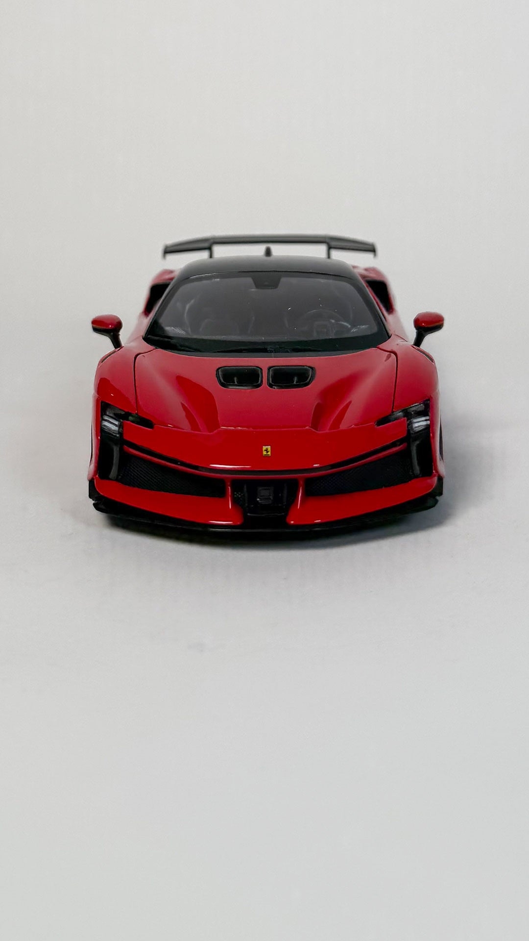 Ferrari SF90 XX Stradale – Rød 1:24 Modelbil