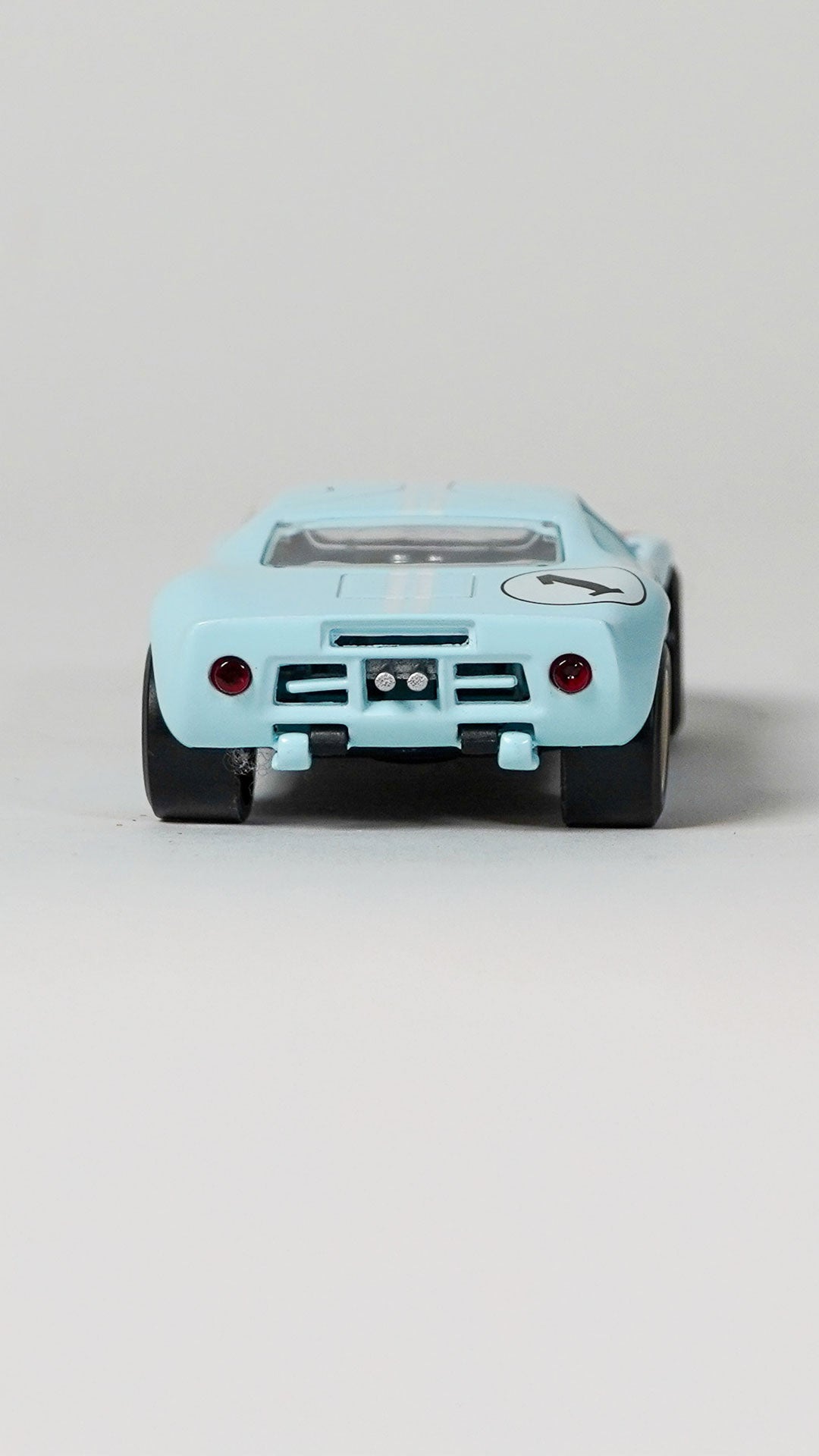 Ford GT40 #1 Le Mans 1966 1:43