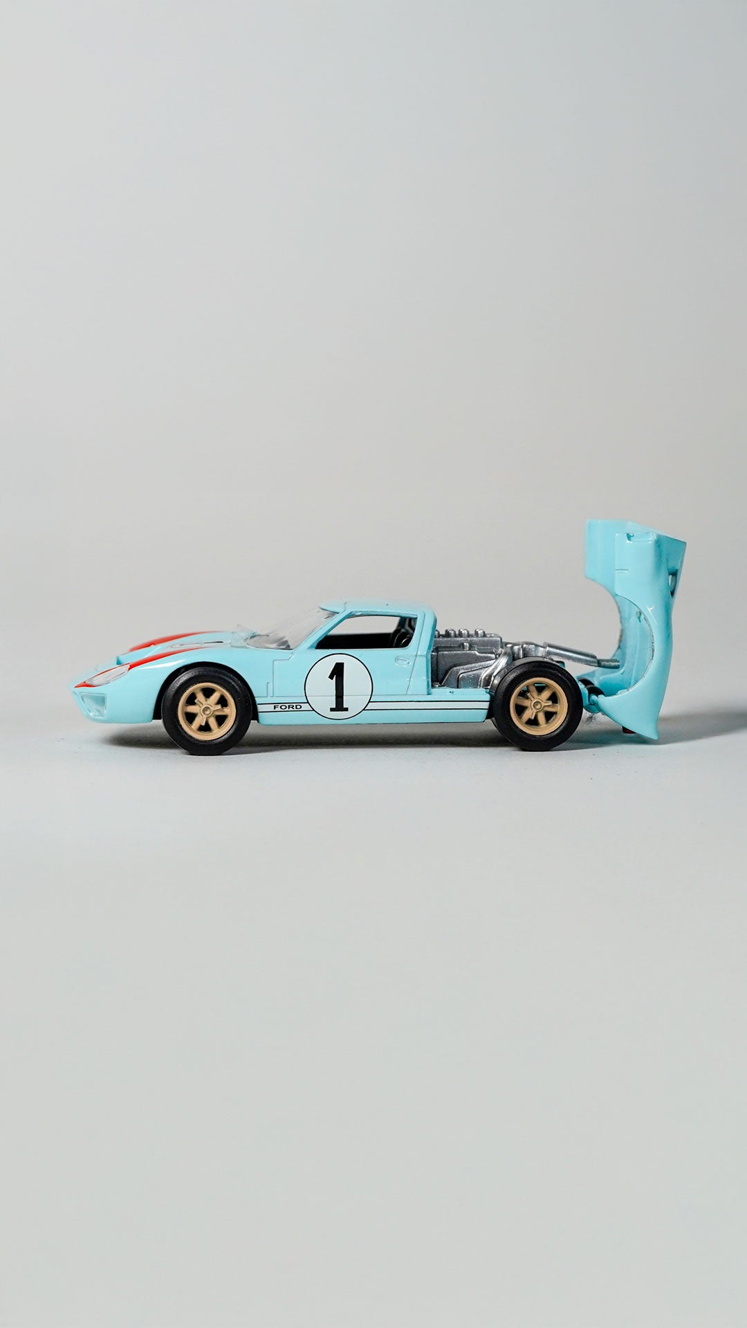 Ford GT40 #1 Le Mans 1966 1:43