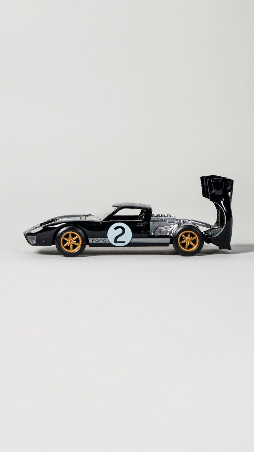 Ford GT40 #2 Le Mans 1966 1:43