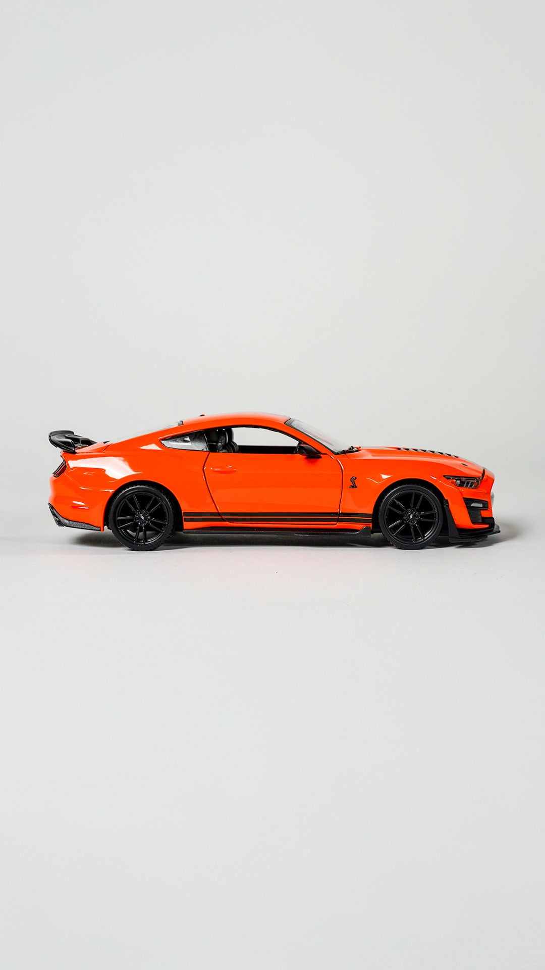 Maisto Ford Mustang Shelby GT500 1:24