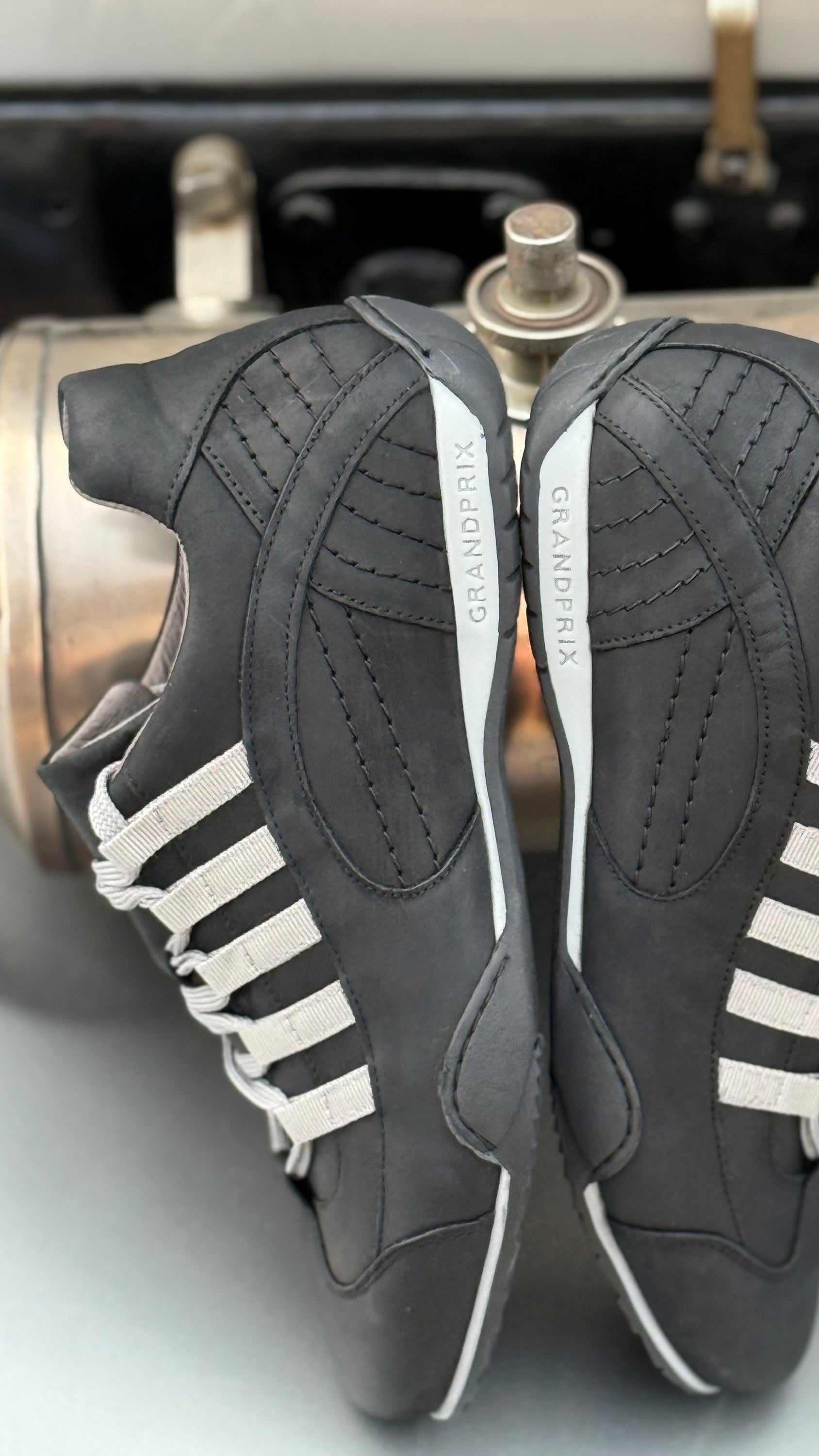 GPO Sneakers Asphalt