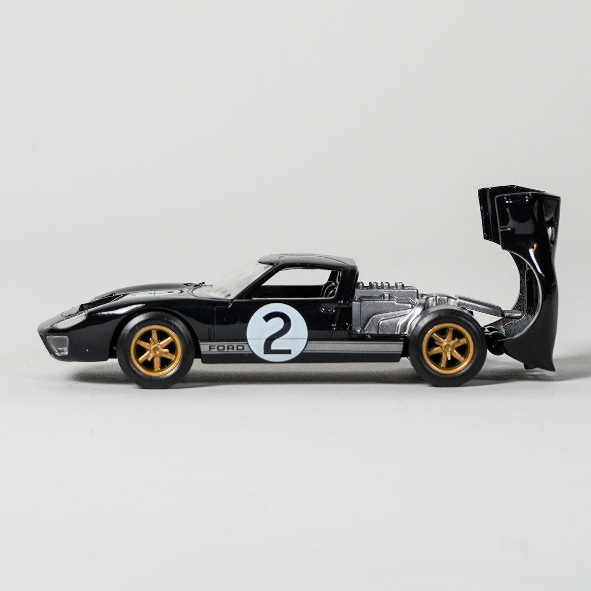 Ford GT40 #2 Le Mans 1966 1:43