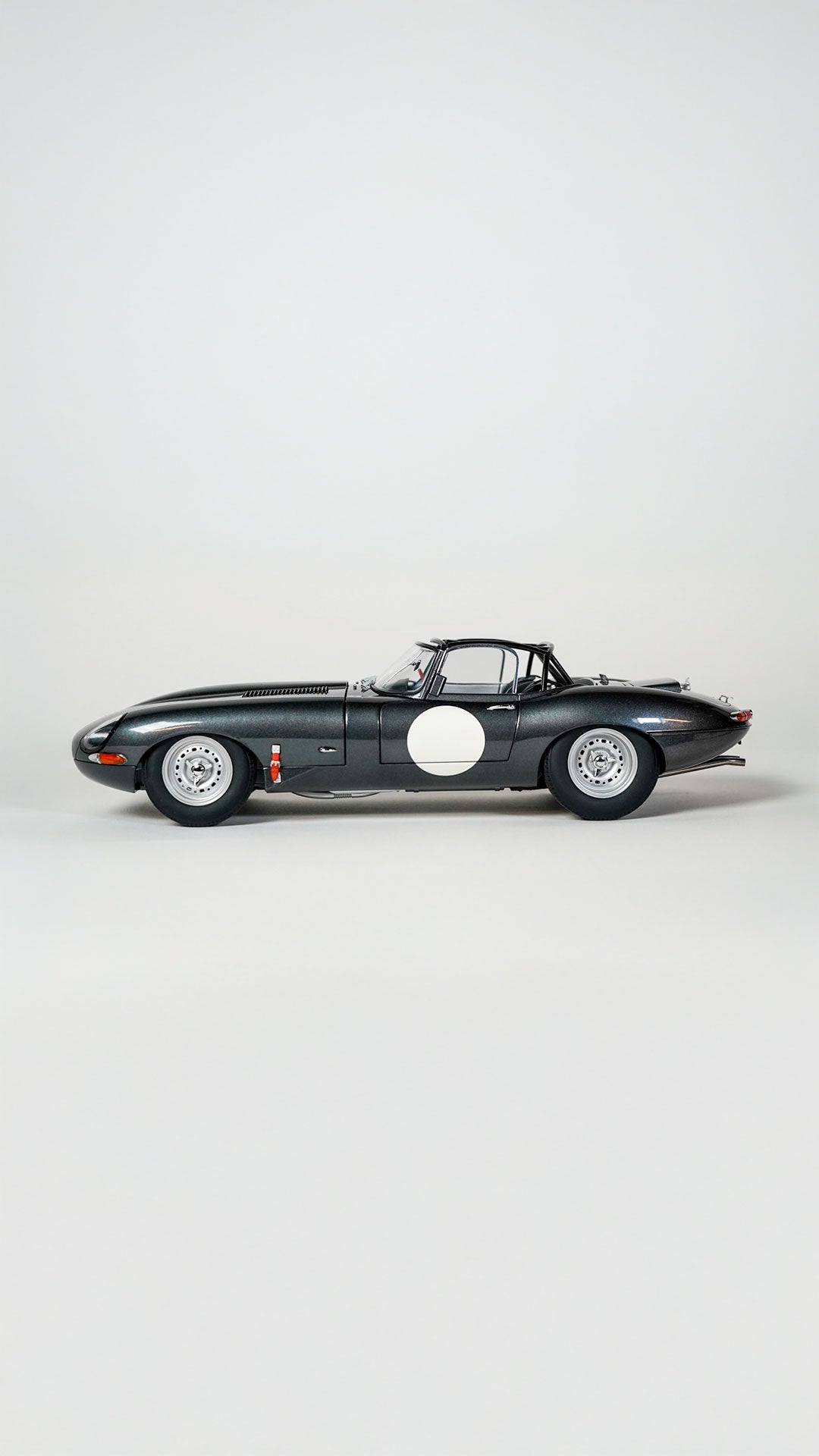 Jaguar E-Type Lightweight Mørkegrå 1:18 AutoArt