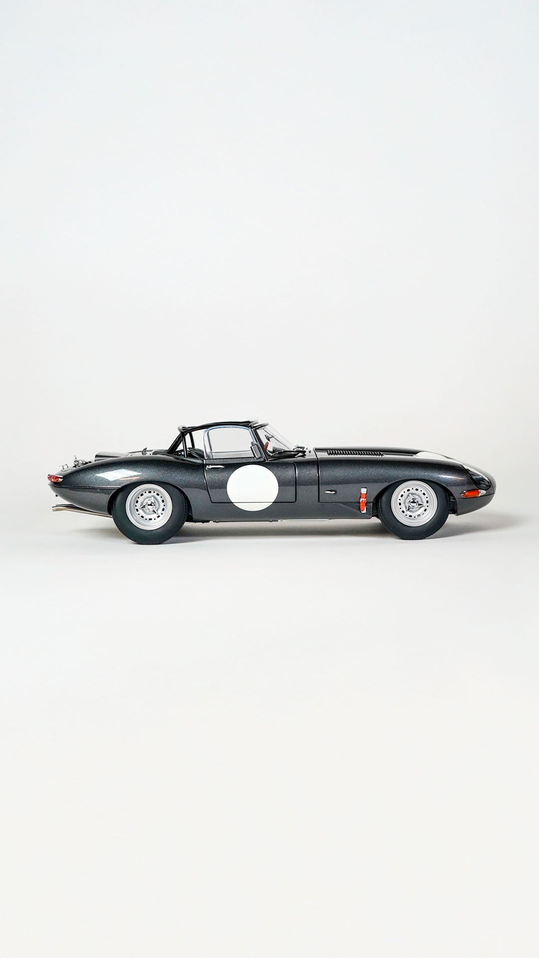 Jaguar E-Type Lightweight Mørkegrå 1:18 AutoArt