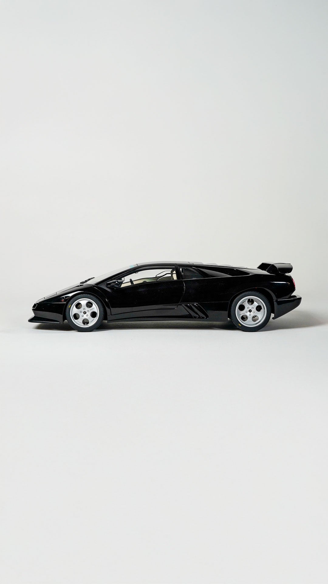 Lamborghini Diablo SE30-1999 1:18 AutoArt