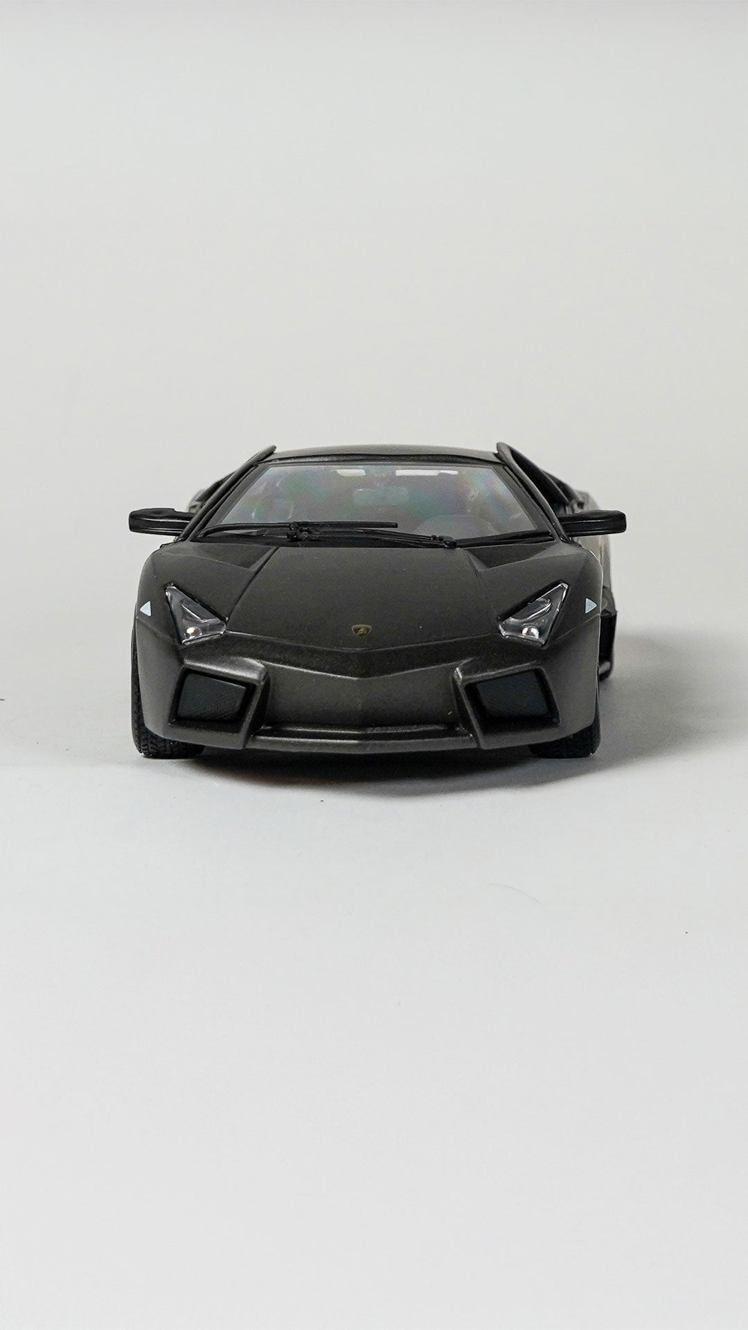 Bburago Lamborghini Reventon 1:24