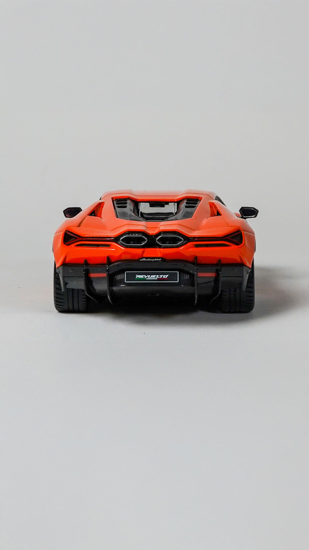 Lamborghini Revuelto 1:24