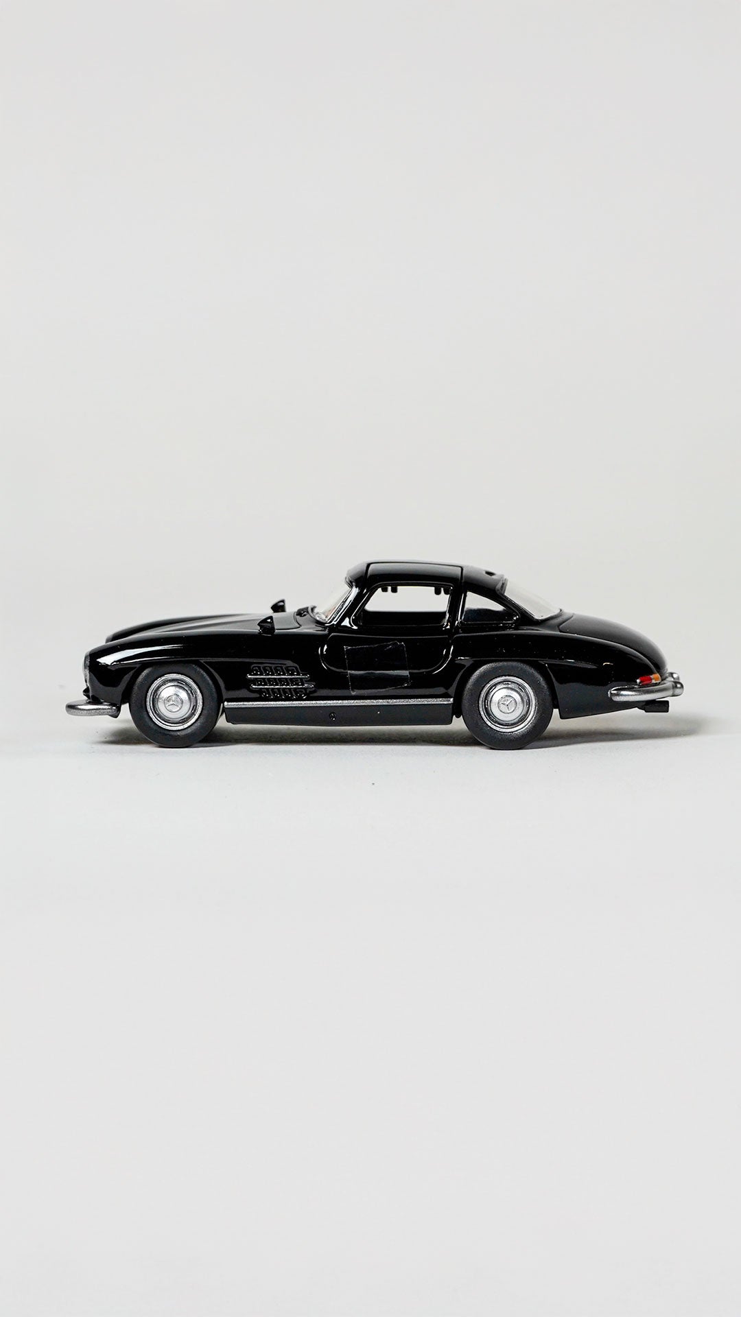 Mercedes 300 SL Black 1:43