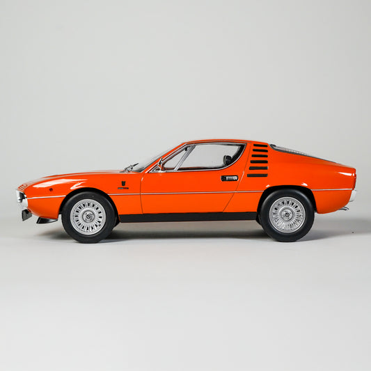 1:18 Alfa Romeo Montreal 1970 orange