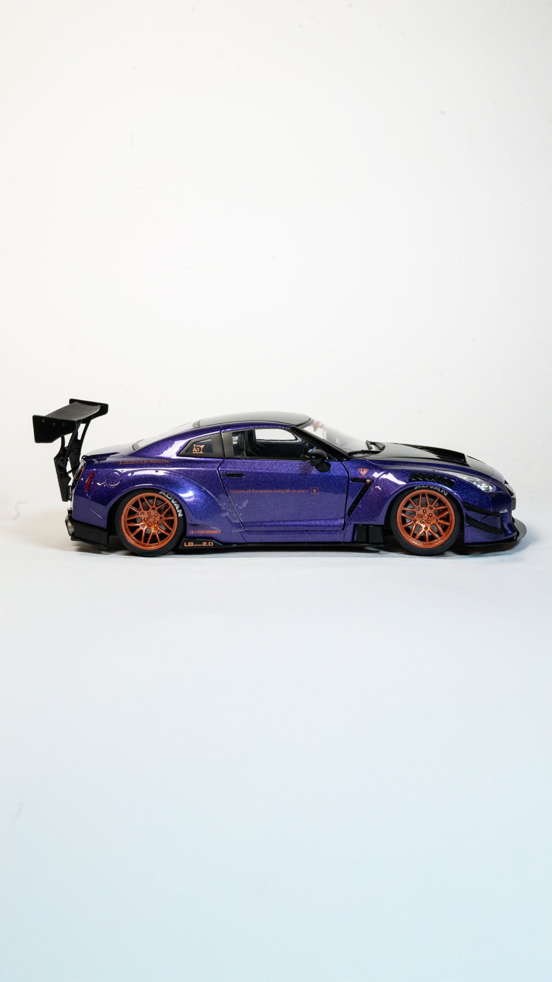 Nissan GTR R35 Liberty Walk Kit 1:18