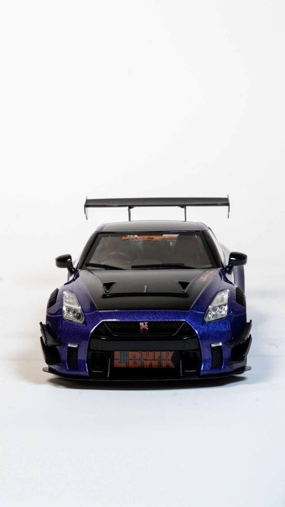 Nissan GTR R35 Liberty Walk Kit 1:18