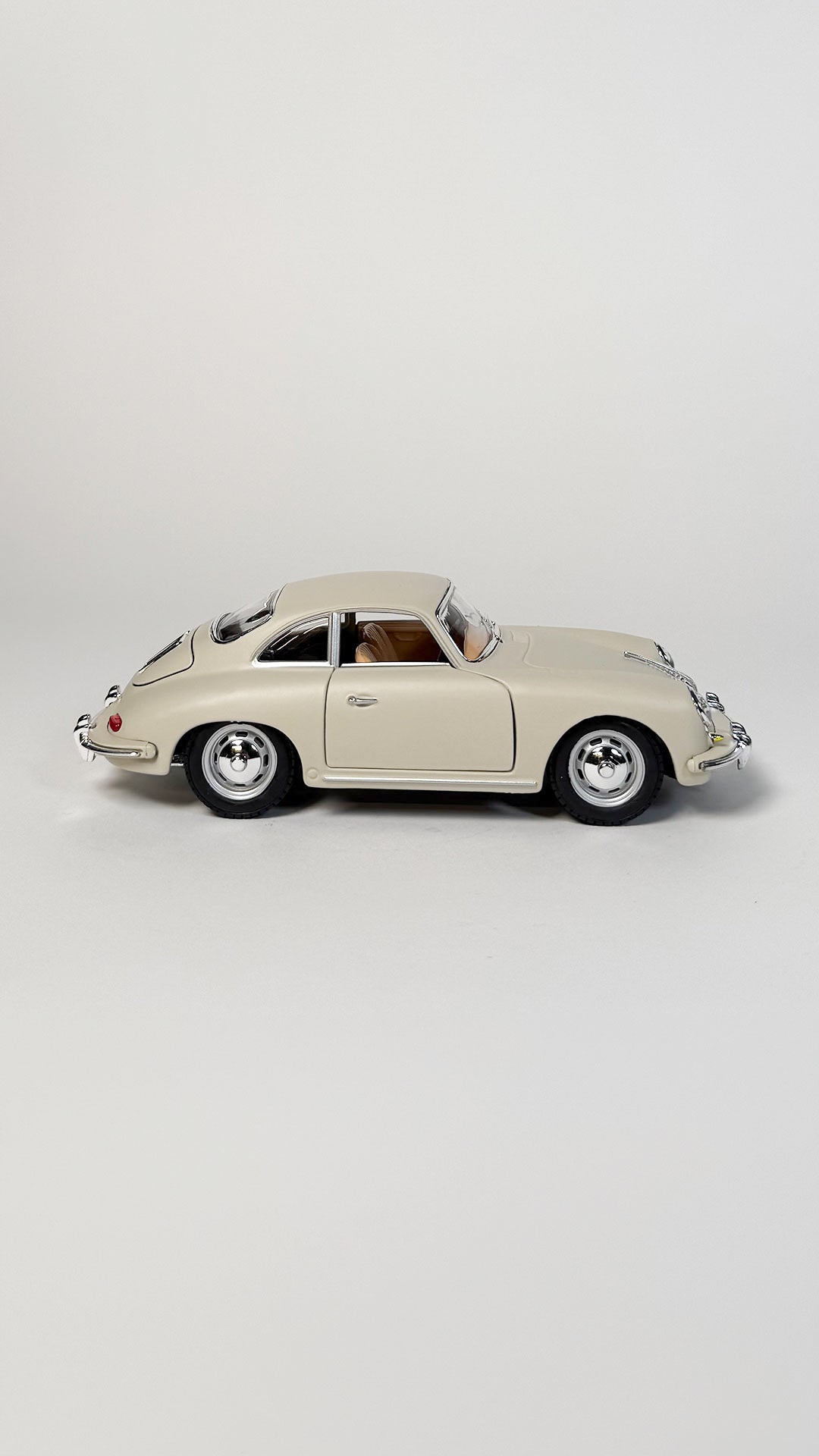 Porsche 356B Coupé 1:24