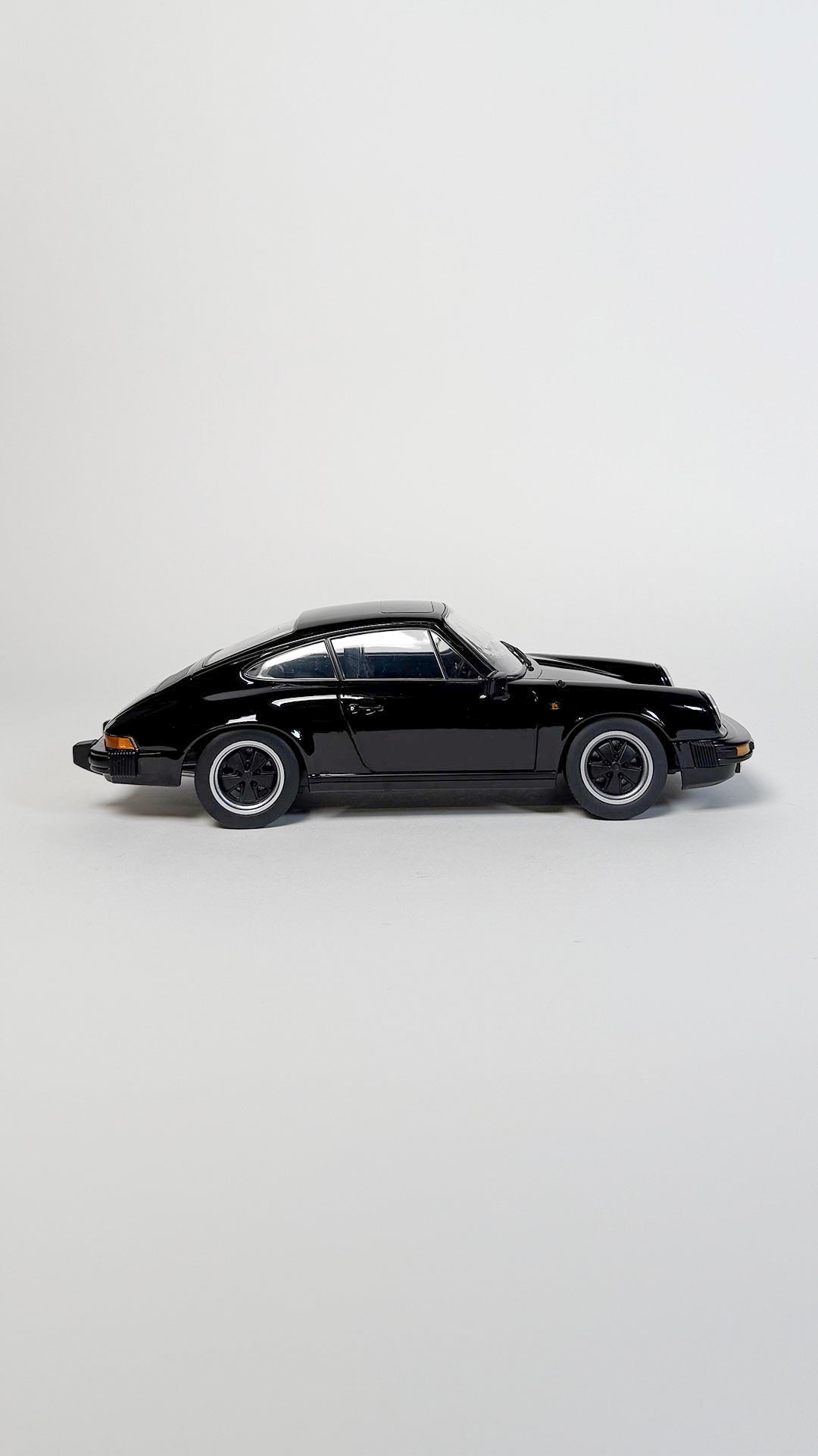 1983 Porsche 911 Carrera Coupe, Black, 1:18 scale