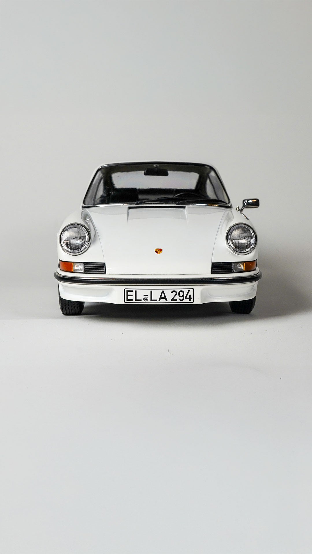 Porsche 911 Carrera RS 2.7 1973 Grandprix White/Red 1:12