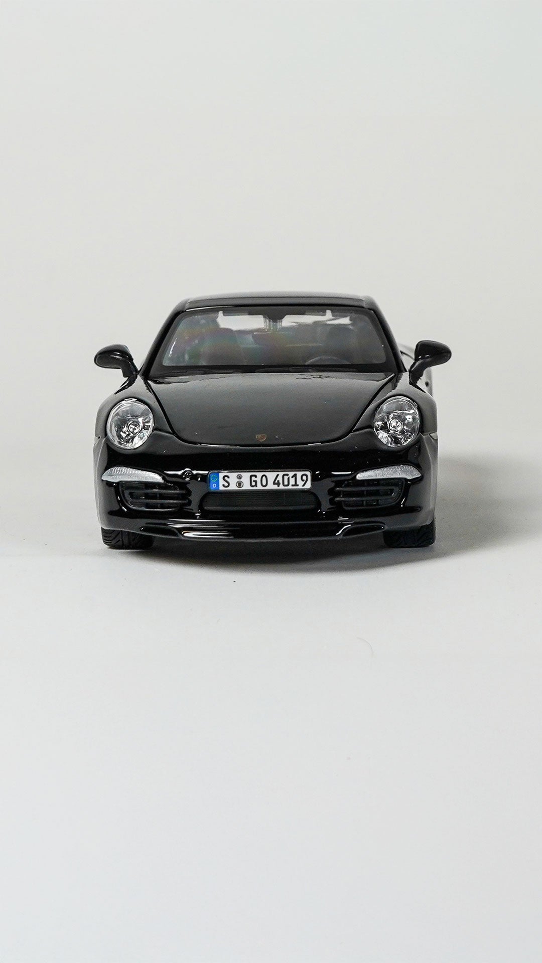 Bburago Porsche 911 Carrera S 1:24