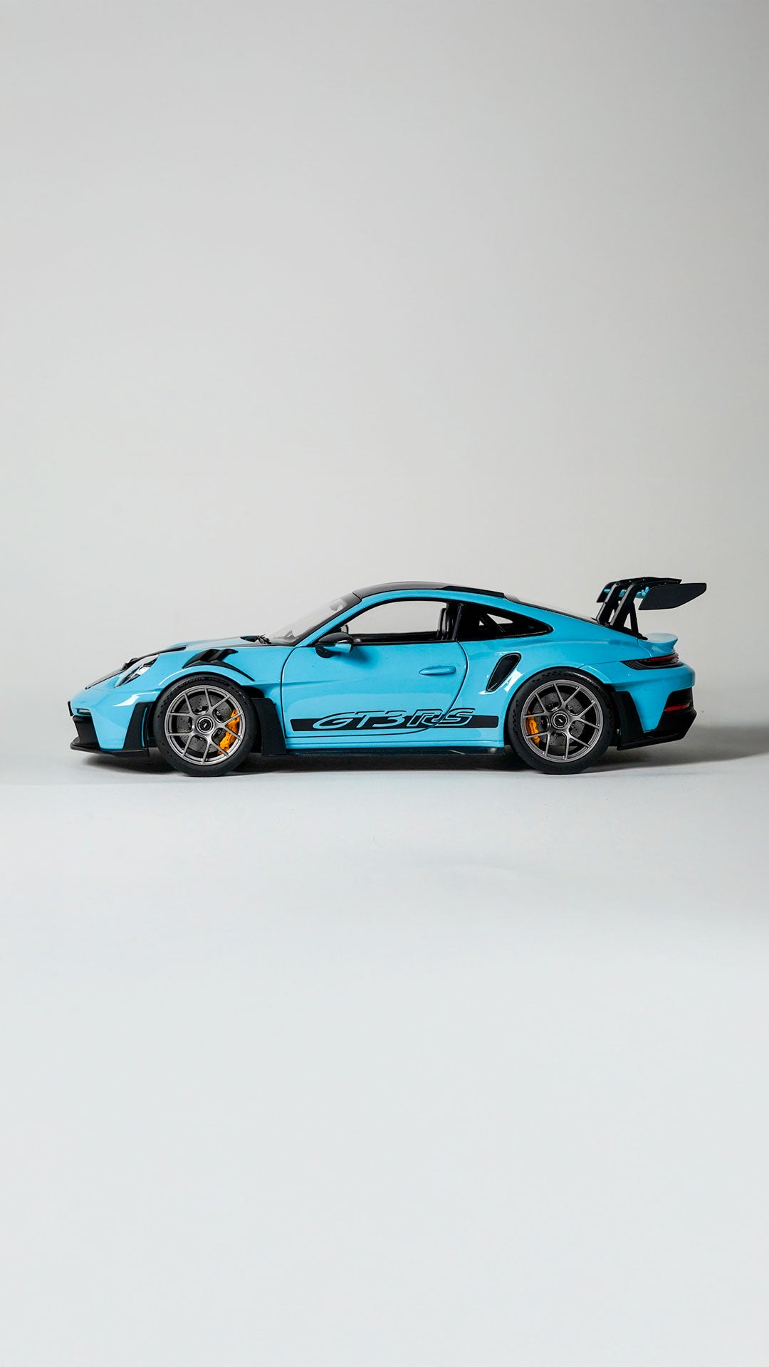 Porsche 911 GT3RS Weissach 2022 Light Blue 1:12