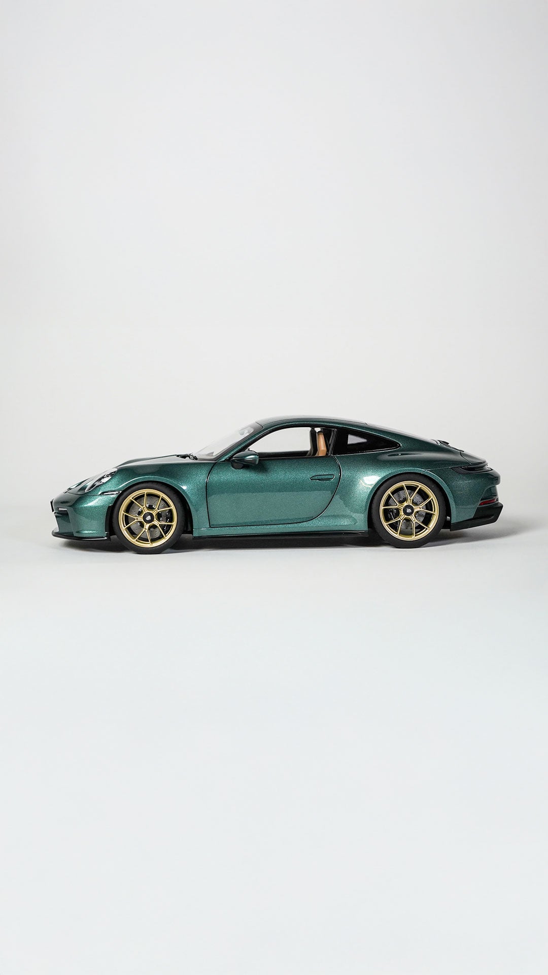 Porsche 911 GT3 Touring 2021 Malachite Green 1:18