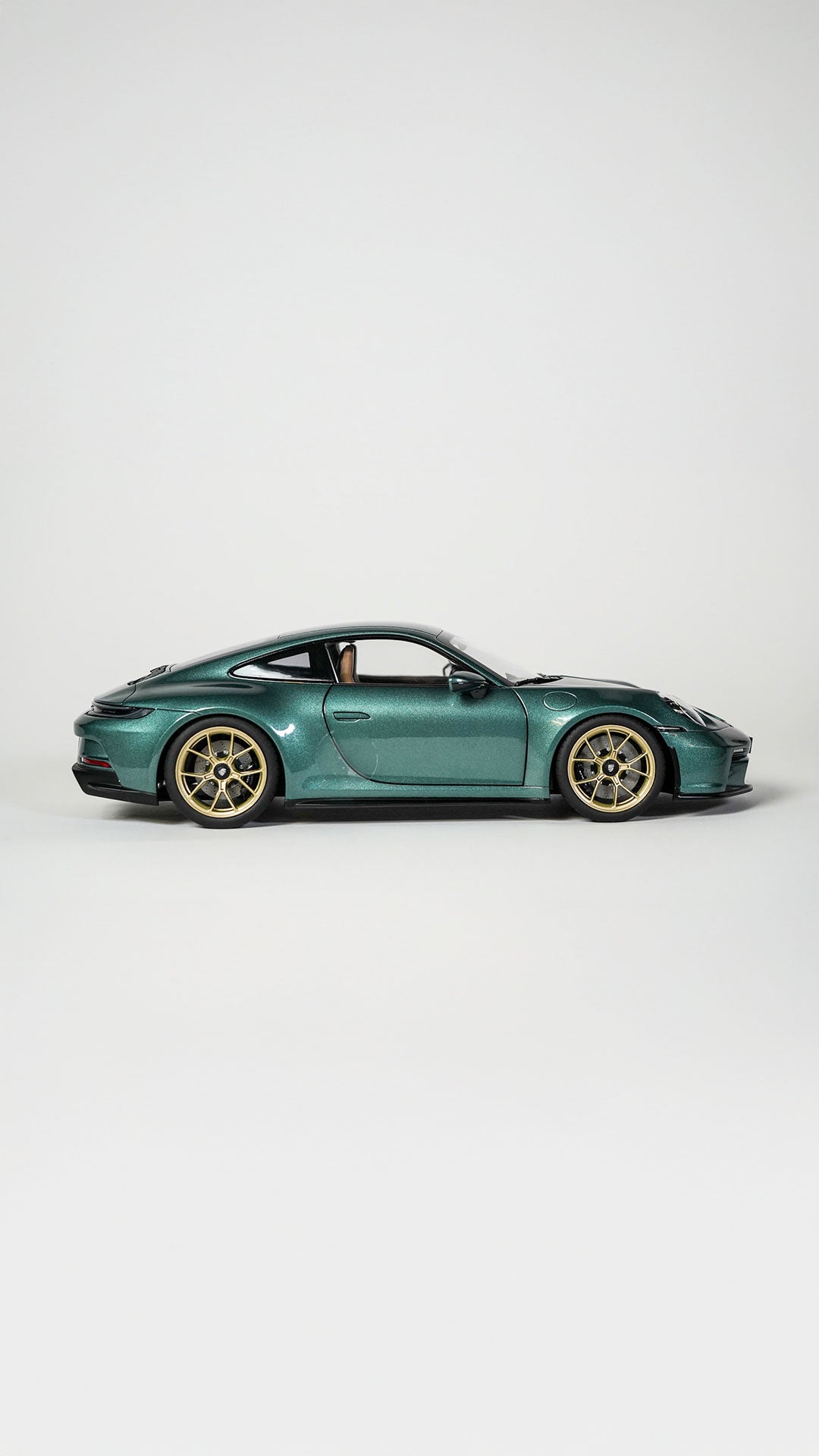 Porsche 911 GT3 Touring 2021 Malachite Green 1:18