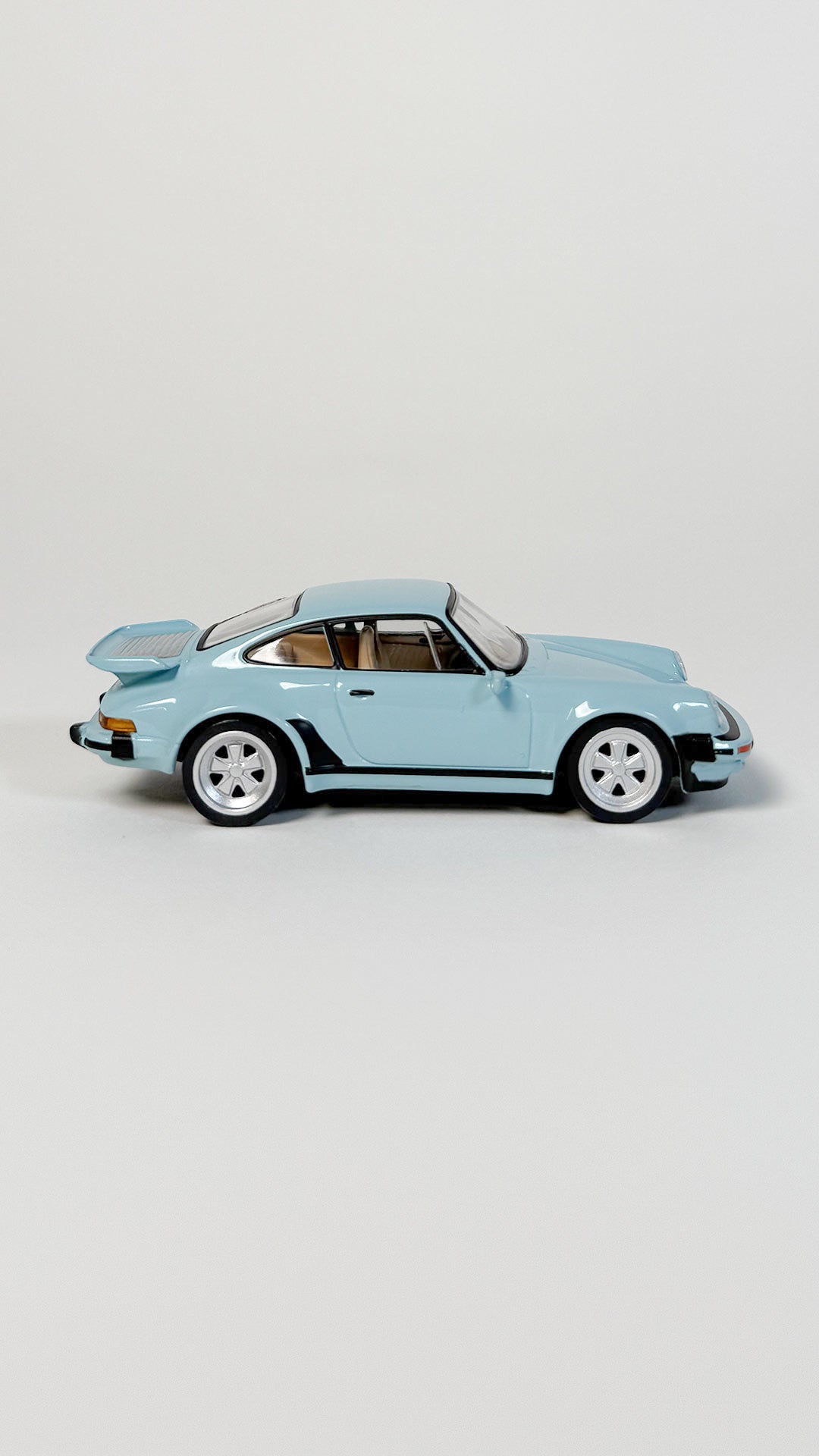 Porsche 911 Turbo 1:43