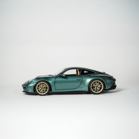 Porsche 911 GT3 Touring 2021 Malachite Green 1:18