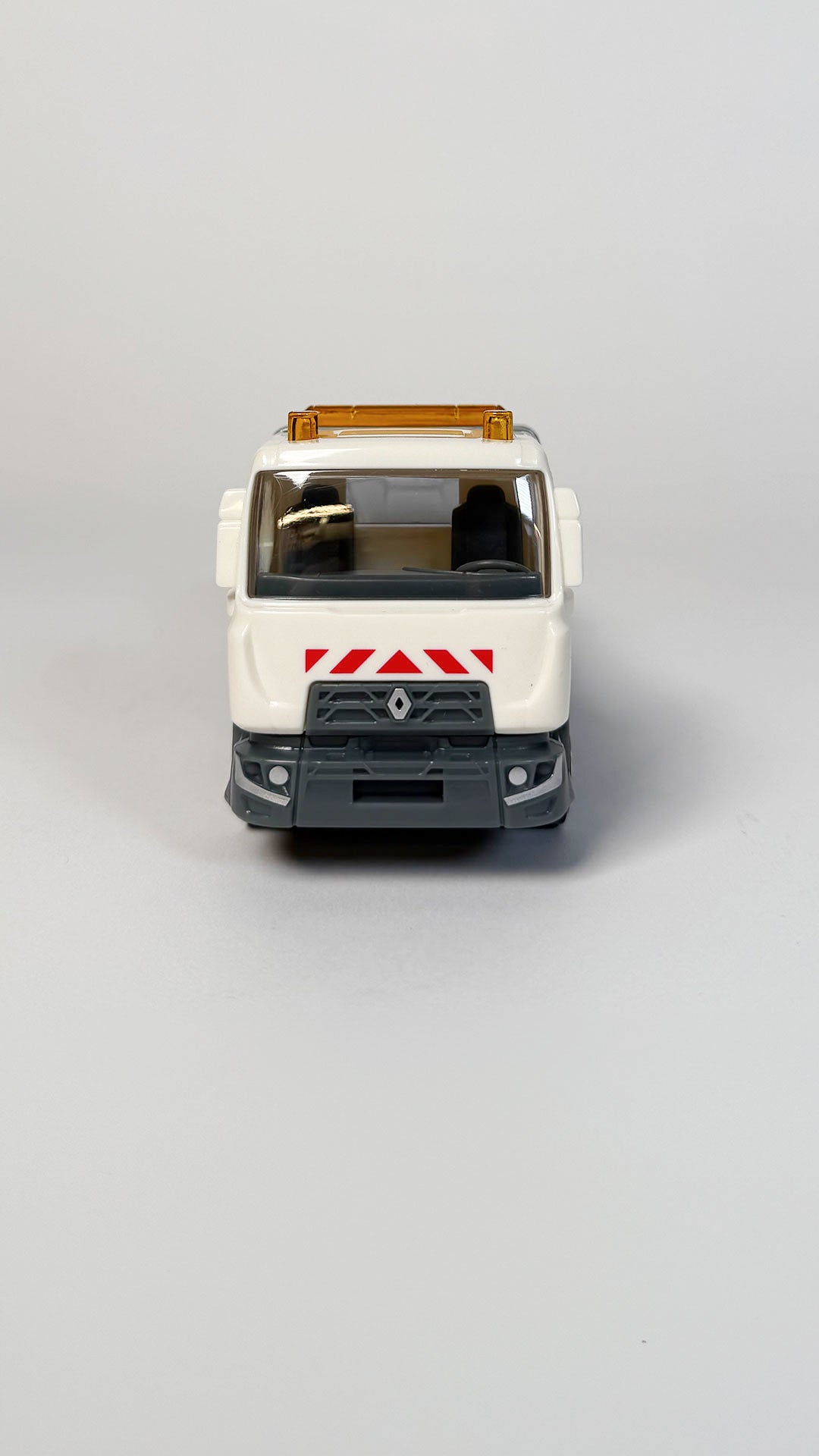 Renault Trucks D Dépanneuse et 911 Turbo 1:43